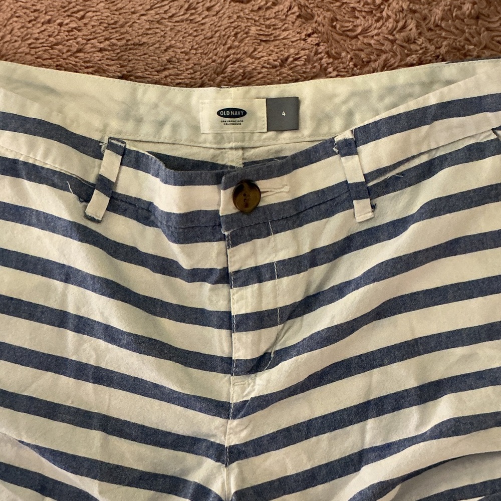 OLD NAVY Blue and White Striped Shorts Sz. 4